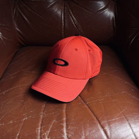 Oakley 6パネルキャップ