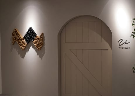 飾るだけで空間と音が整う。VAGUE インテリア×調音 「SUMI」