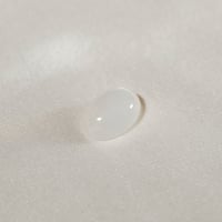 ホワイトムーンストーン（oval）