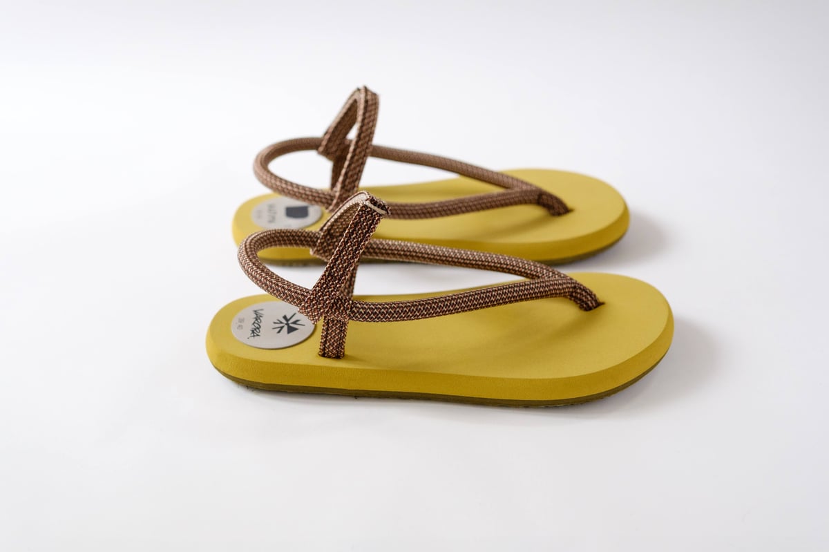 buntA Waraji Sandal VARORA. LUMA RISE /Olive Ea