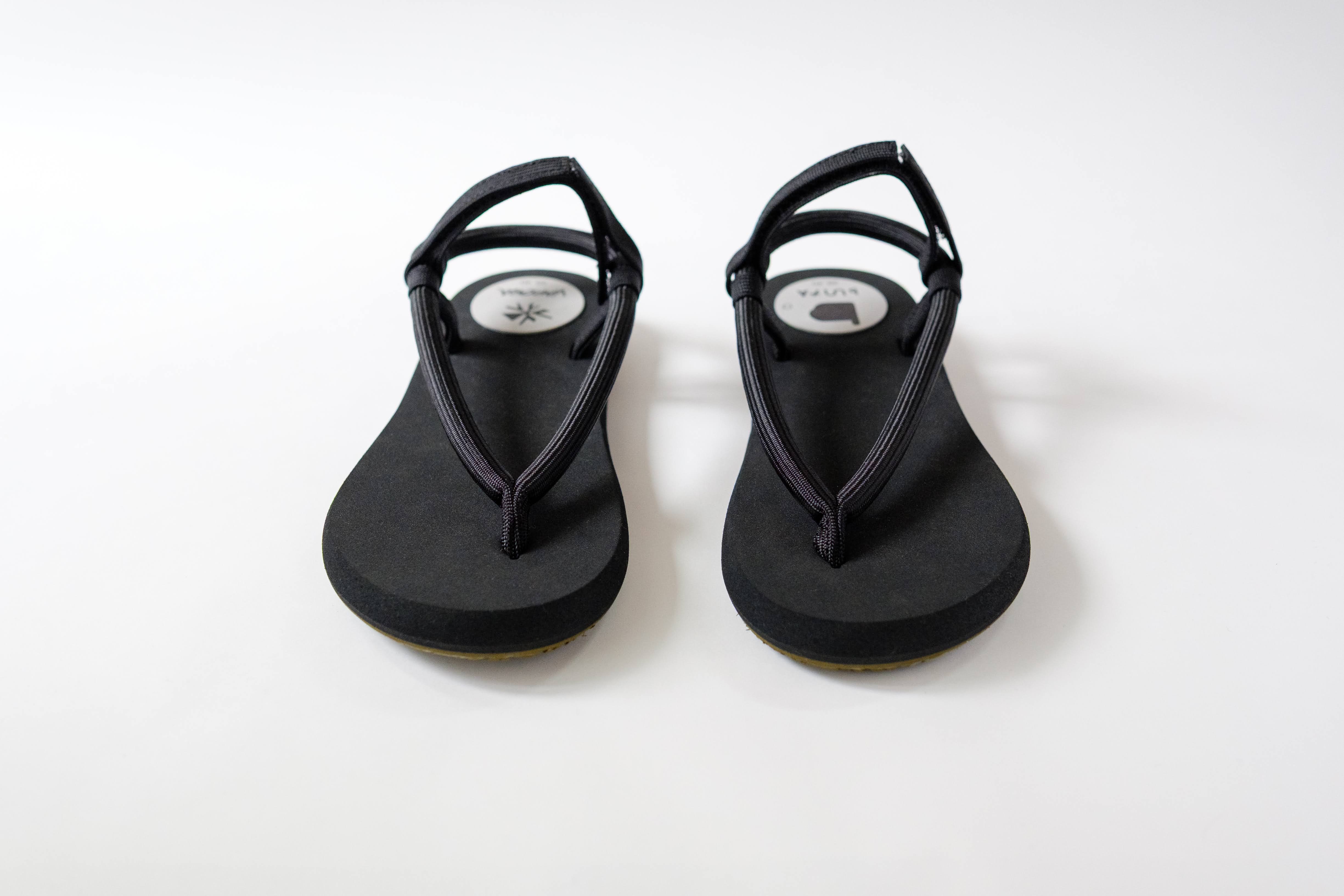 靴 buntA waraji sandal VARORA. LUMA RISE buntA Waraji Sandal VARORA. LUMA RISE / Ash Bla