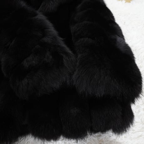 SAGA ROYAL Black Dye Fox Coat