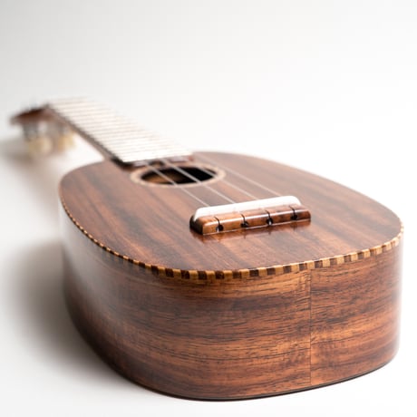 Sofla Ukes by YGK（山崎ギター工房）#462 ハワイアンコア パイナップル（ソプラノロング）