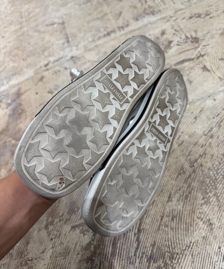MIU MIU スクエアトゥ スニーカー