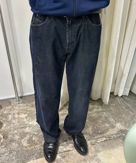 Levi's コーデュロイ ローライズストレートパンツ