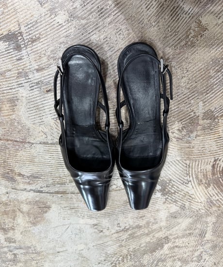 PRADA ポインテッドトゥ シューズ