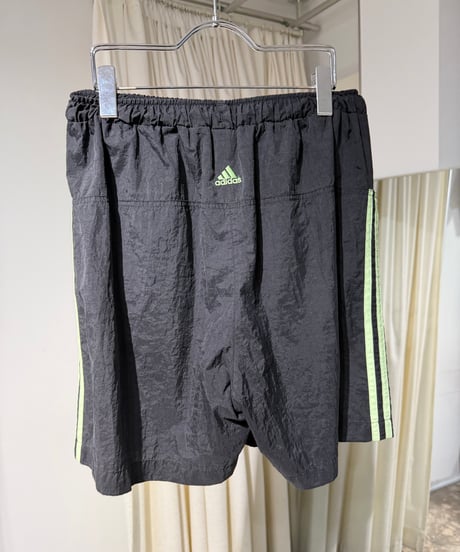 90s adidas ナイロンショーツ