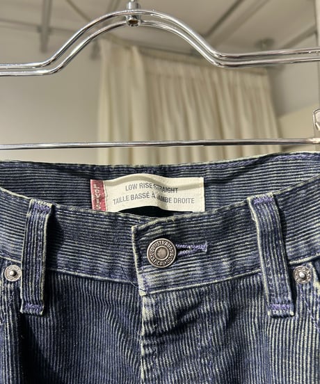 Levi's コーデュロイ ローライズストレートパンツ