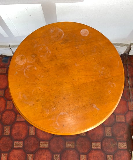 ROUND TOP SIDE TABLE
