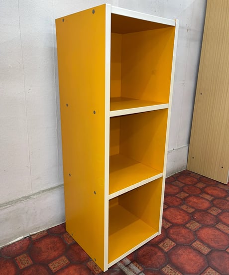 MUSTARD YELLOW RETRO COLOR BOX