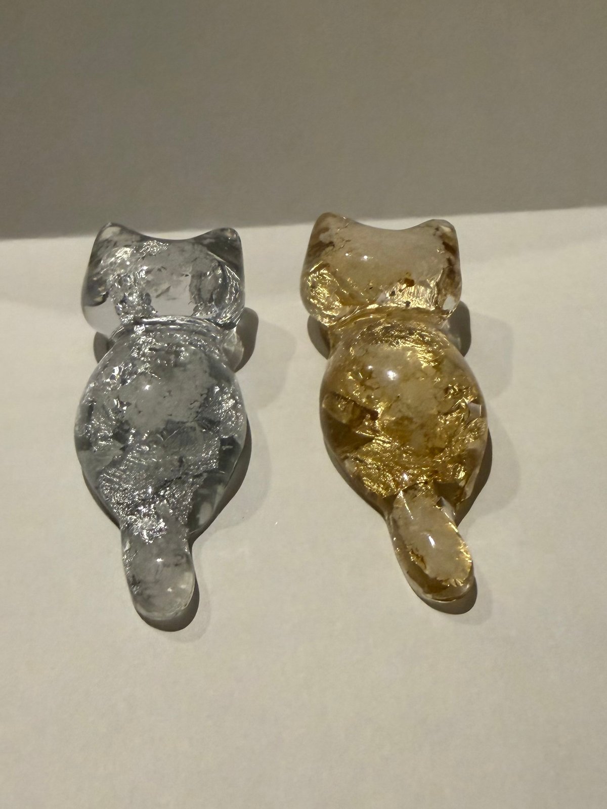 龍脈の精髄 ― 天然水晶「魂を導く結晶の花」　保護猫支援 Pilina Crystal Cat ～陰陽～ | Pilina