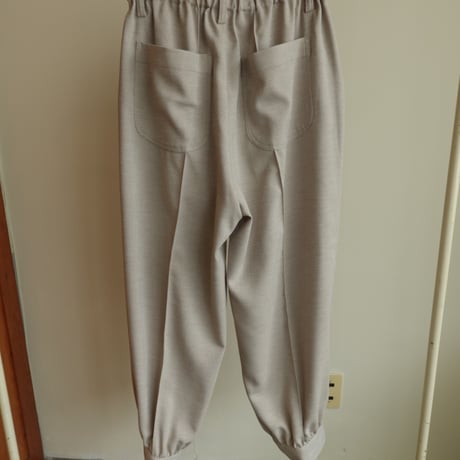 balloon pants