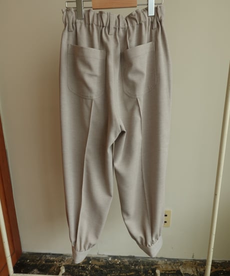 balloon pants