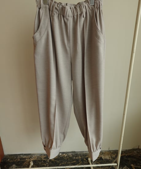 balloon pants