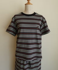 multi border tee