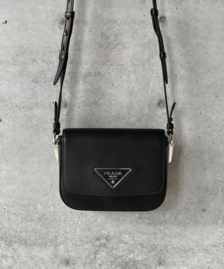 PRADA レザーショルダーバッグ Identity