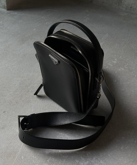 PRADA サフィアーノショルダーバッグ