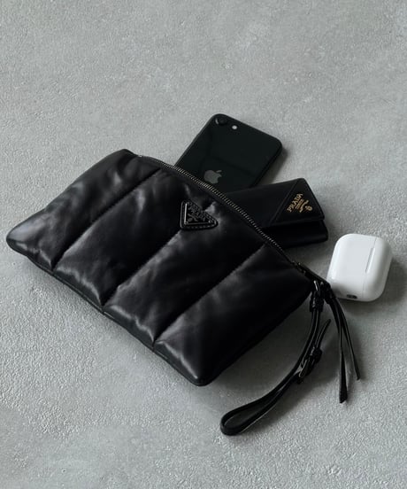 PRADA レザークラッチバッグ