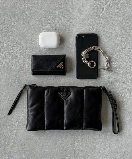 PRADA レザークラッチバッグ