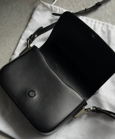 PRADA レザーショルダーバッグ Identity