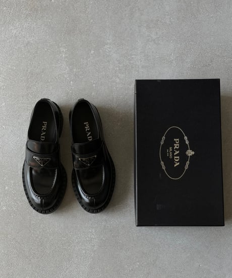 PRADA プラダ チョコレート ブラッシュドレザー ローファー