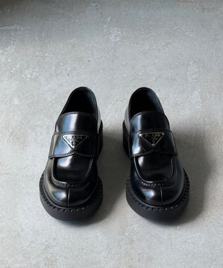 PRADA プラダ チョコレート ブラッシュドレザー ローファー