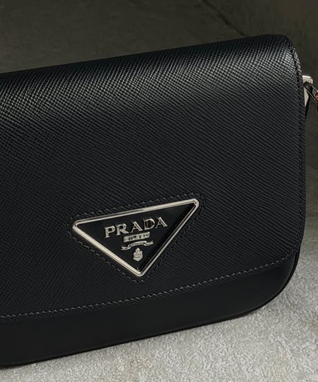 PRADA レザーショルダーバッグ Identity