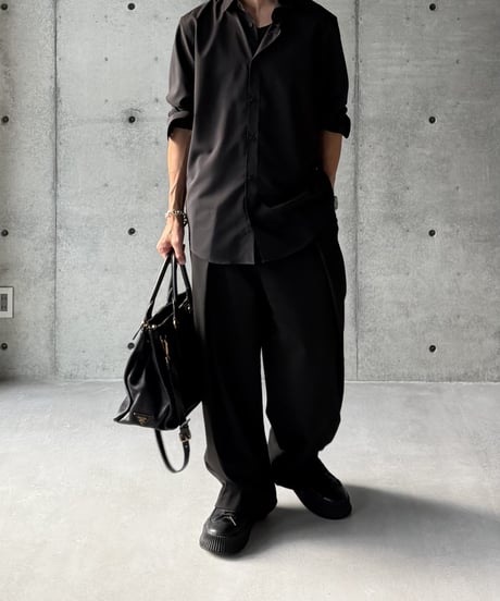 PRADA カーフレザーバッグ