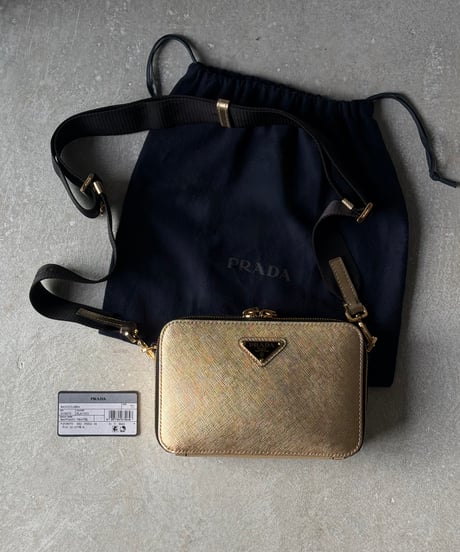 PRADA サフィアーノショルダーバッグ