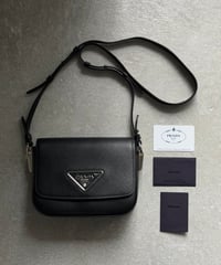 PRADA レザーショルダーバッグ Identity