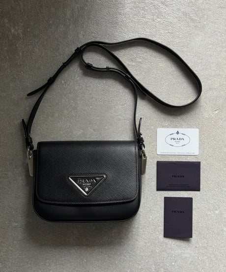PRADA レザーショルダーバッグ Identity