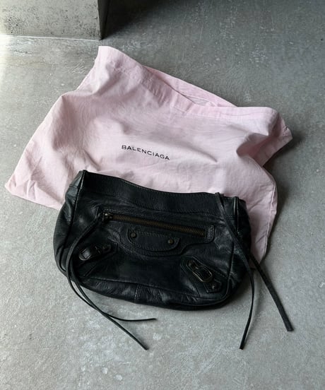BALENCIAGA クラッチバッグ ブラック レザー