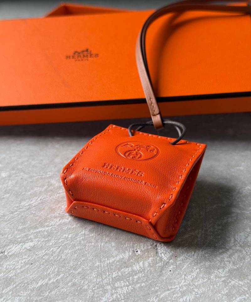 HERMES サックオランジュ　新品未使用品 HERMES サック・オランジュ ショップバッグ チャーム オレンジ | SONTÉ
