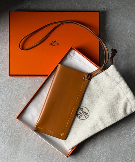HERMES Hセリエヴェルソ グラスケース