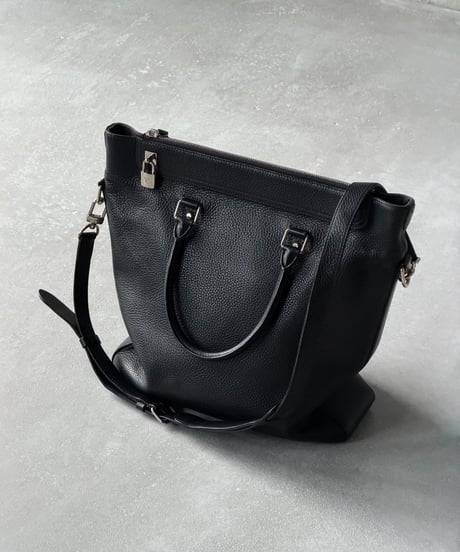LOUIS VUITTON トリヨンレザーバッグ ブラック