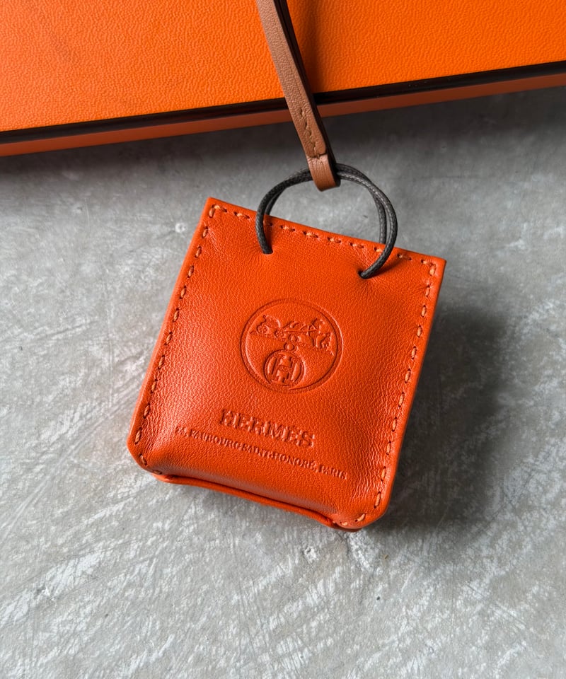 HERMES サック・オランジュ ショップバッグ チャーム オレンジ | SONTÉ