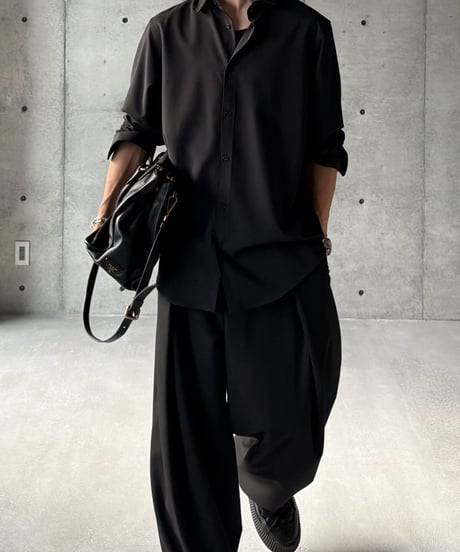 PRADA カーフレザーバッグ