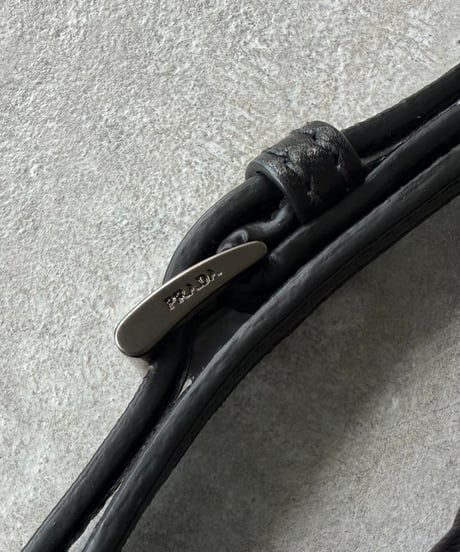 PRADA レザークラッチバッグ