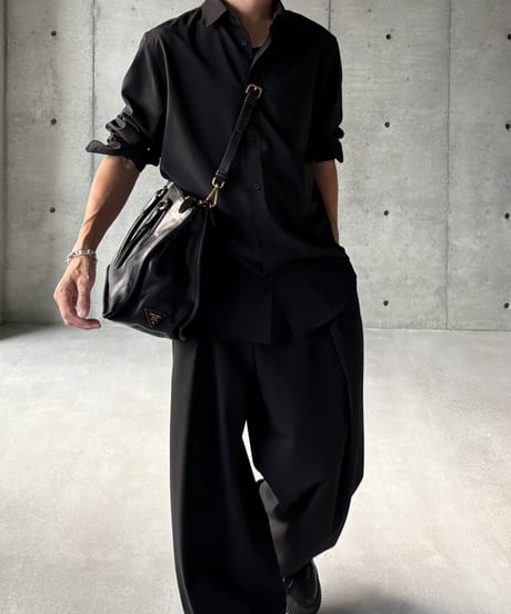 PRADA カーフレザーバッグ