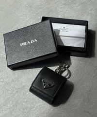 PRADA キーチェーン付 サフィアーノレザー イヤフォンケース