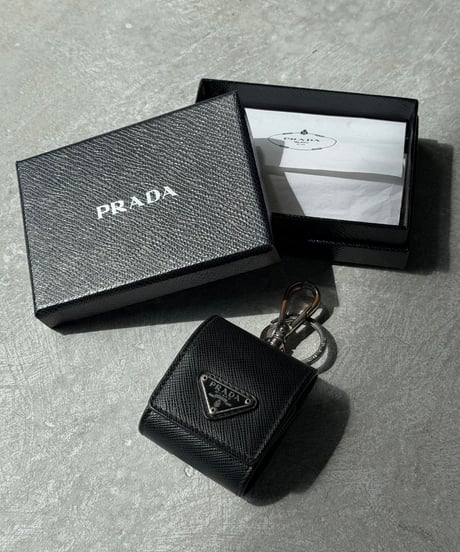 PRADA キーチェーン付 サフィアーノレザー イヤフォンケース