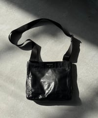 PRADA レザーショルダーバッグ
