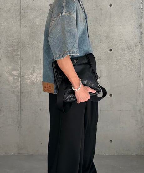 PRADA レザーショルダーバッグ