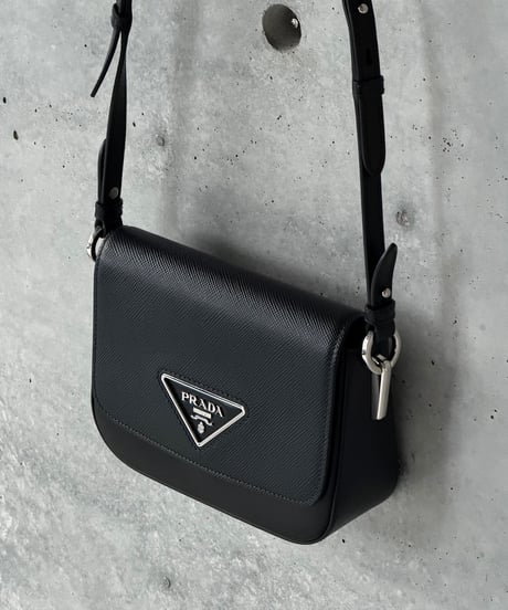 PRADA レザーショルダーバッグ Identity