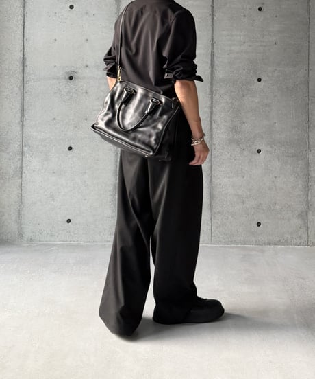 PRADA カーフレザーバッグ
