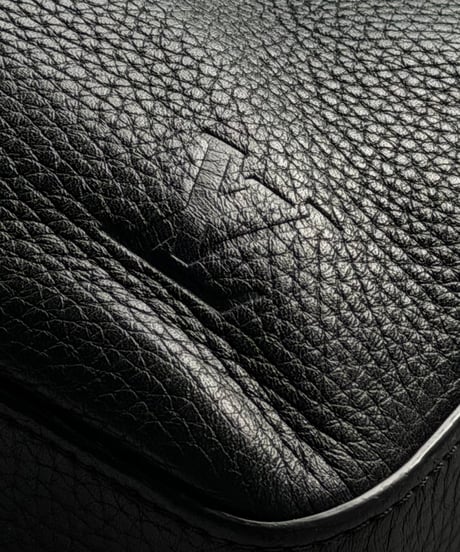 LOUIS VUITTON トリヨンレザーバッグ ブラック
