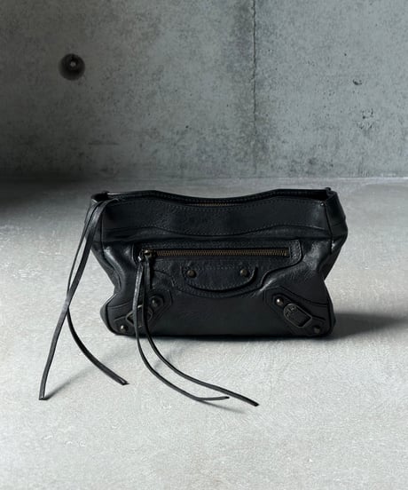 BALENCIAGA クラッチバッグ ブラック レザー