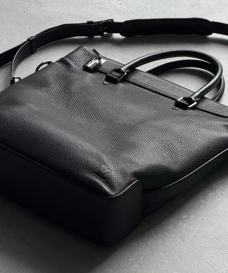 LOUIS VUITTON トリヨンレザーバッグ ブラック