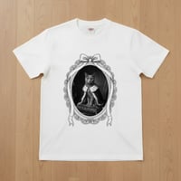 猫（ロシアンブルー）半袖Tシャツ ルネサンス風モノクロアート ホワイト 男女兼用