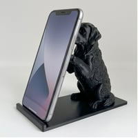 犬（ゴールデンレトリバー）のスマホスタンド 卓上 シルクブラック